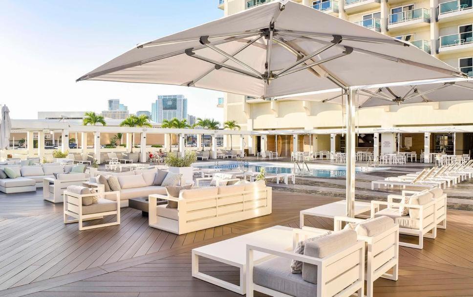 Ala Moana Hotel _ Ocean View With Balcony Honolulu Exterior foto